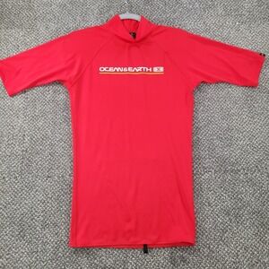 Ocean & Earth Mens Red Short Sleeve Rash Guard Swim Shirt Size M Mock Neck Logo